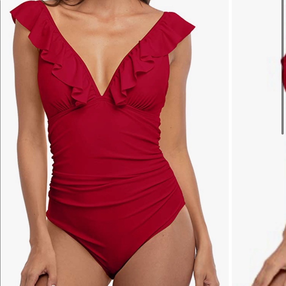 brand new Sociala one piece (size M)